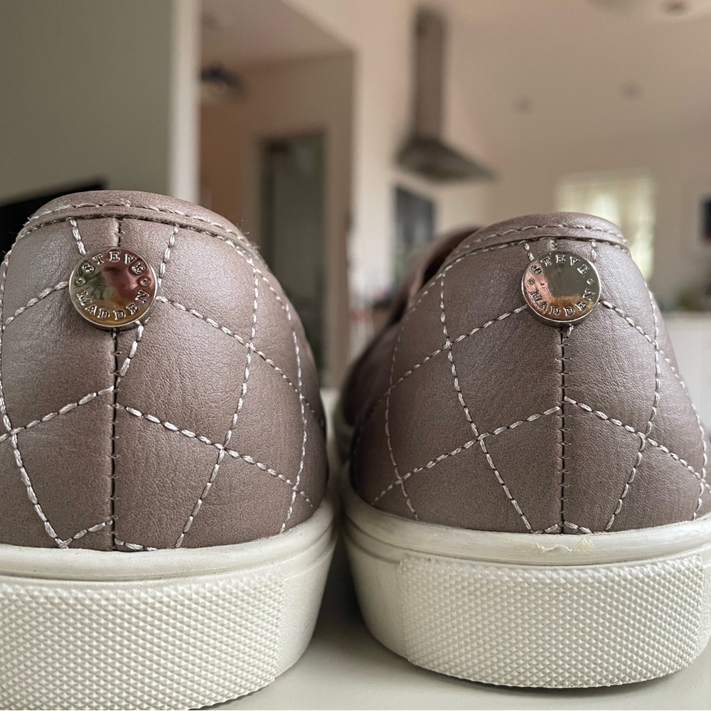 Steve Madden Women's Ecentrcq shoes, Taupe, size 9 EUC - Picture 2 of 7